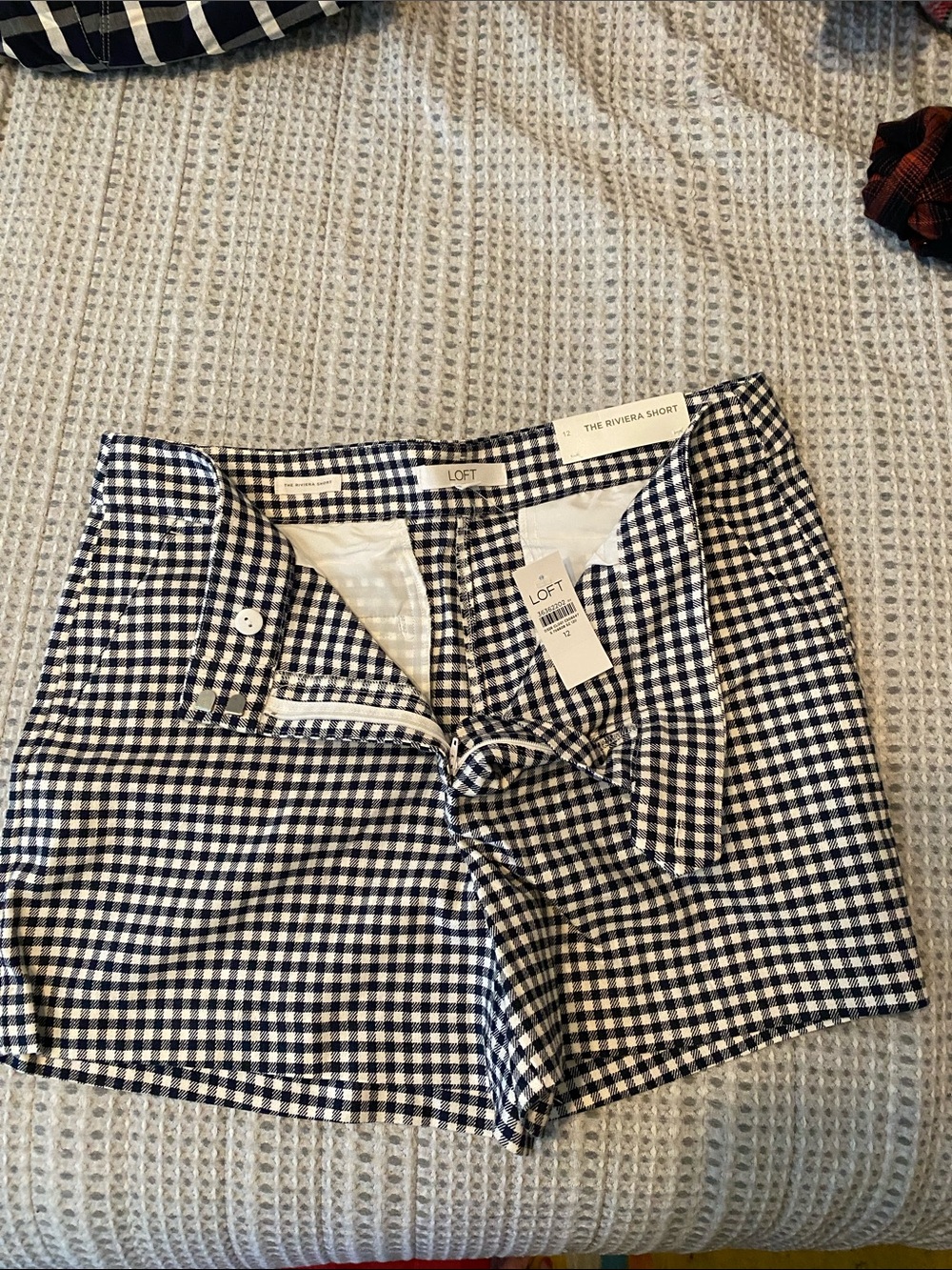 LOFT Navy and White Gingham Riviera Shorts 5” cotton